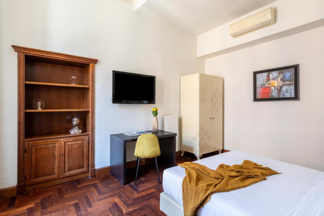 Deza Casa Vacanze Nazionale Joy Rome Buitenkant foto