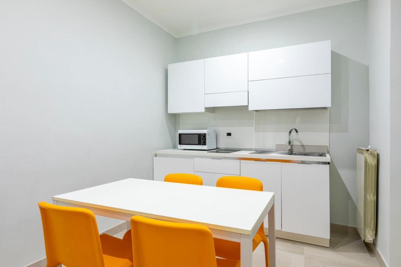 Deza Casa Vacanze Nazionale Joy Rome Buitenkant foto
